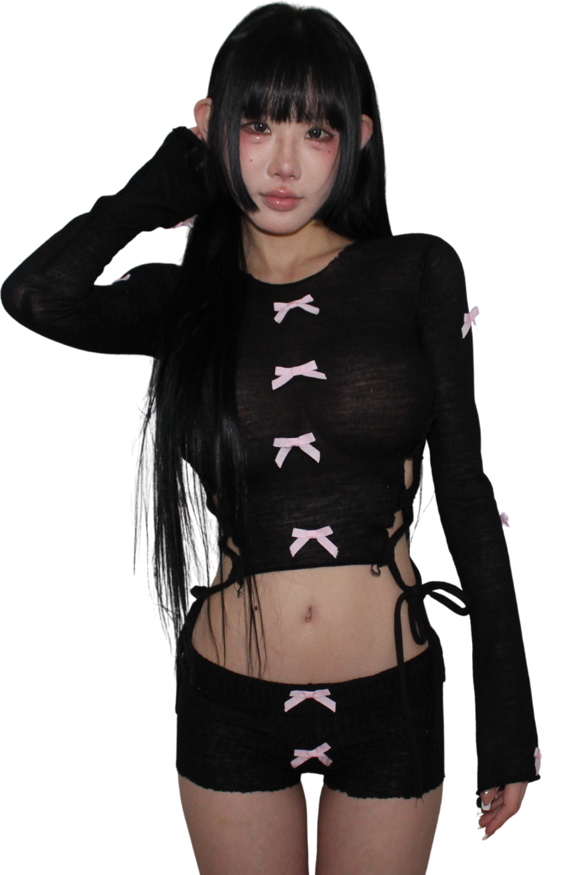₊ ⊹₍ᐢᐢ₎ ᰔ blk pink longsleeve 🎀